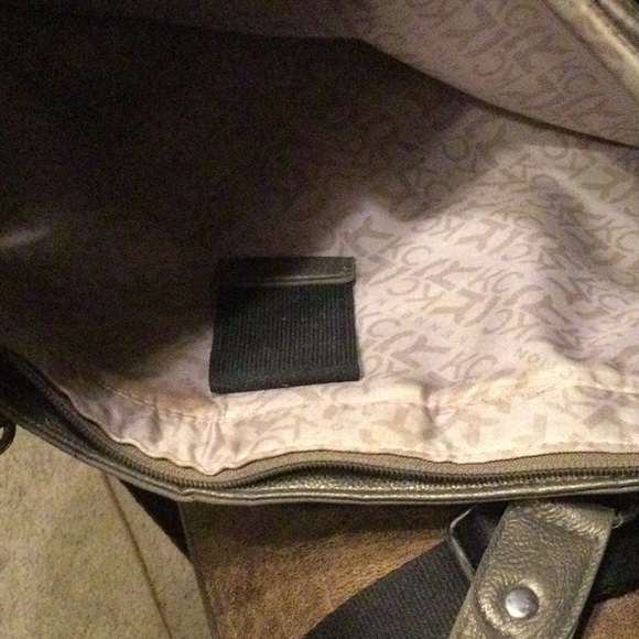 Kenneth Cole Tote/Laptop Bag - Picture 5 of 8